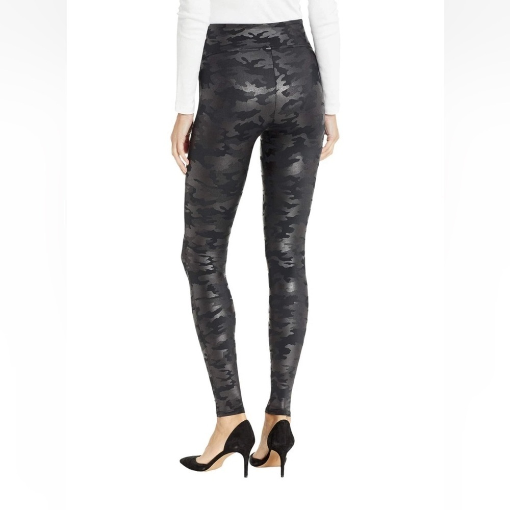 SPANX Faux Leather Camo Leggings Sz 2X High Rise Power Waistband | Style 20185R. - Picture 3 of 8